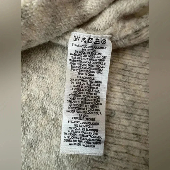 NWT- FRENCH CONNECTION V Neck Wool Blend Sweater Oatmeal Women’s Sz  1XL - Picture 7 of 10